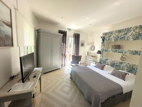 A vendre VAR (83), FDC avec MURS, hotel de charme 3*** climatis&eacute; 15 CH, restaurant, 7 mois d'activit&eacute; CA 221KE 1282600 83610 Collobrieres