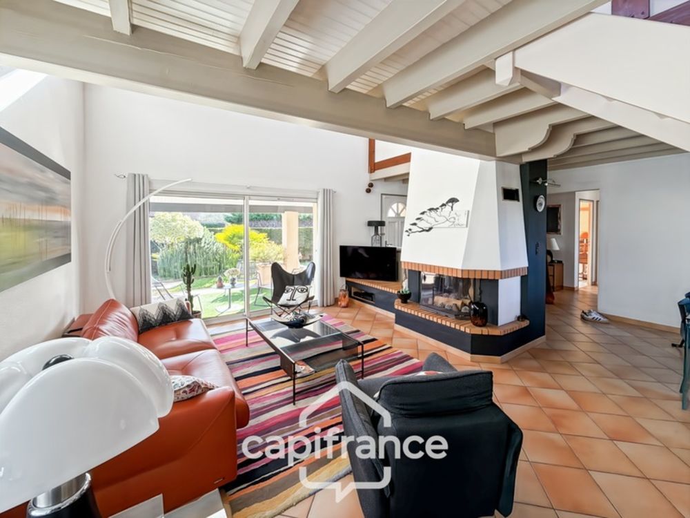 � vendre  Villa Gujan-Mestras (33470)