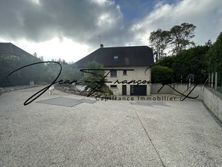  Maison � vendre 9 pi�ces 210 m�