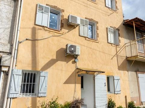 EXCLUSIVIT&Eacute; � C�ur de La Valentine - Vente murs commerciaux � Local commercial traversant libre � 55,85 m&sup2; � Emplacement n&deg;1 170000 13011 Marseille 11eme arrondissement