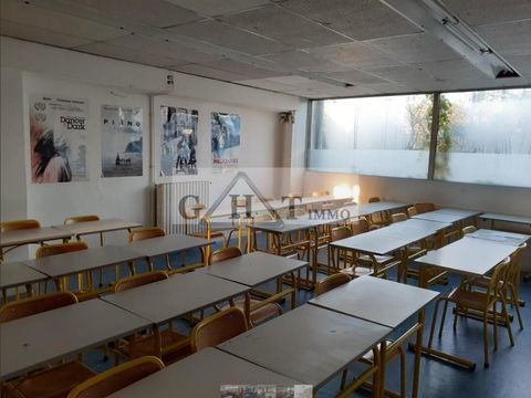 &Agrave; louer 320M2 ABLON SUR SEINE� Local commercial 4000 94480 Ablon sur seine