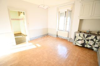  Immeuble � vendre 6 pi�ces 124 m�