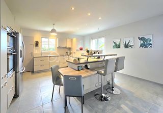  Maison � vendre 7 pi�ces 130 m�