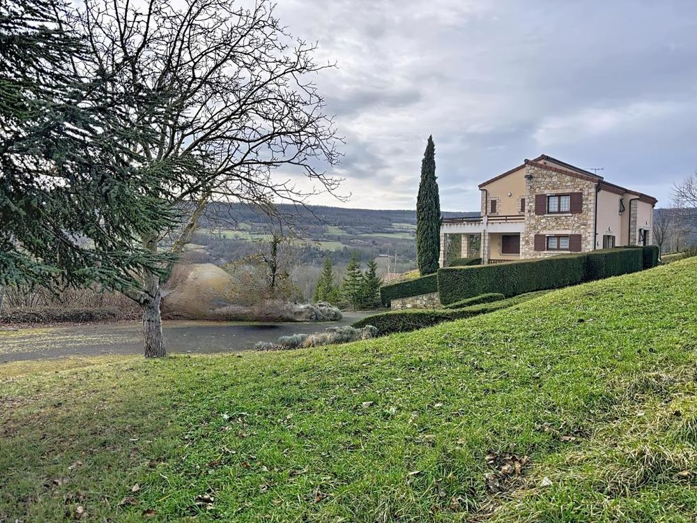 � vendre  Villa La Roche-Blanche (63670)
