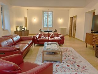  Propri�t�/ch�teau � vendre 9 pi�ces 286 m�