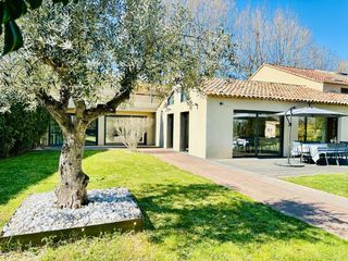  Maison � vendre 6 pi�ces 200 m�