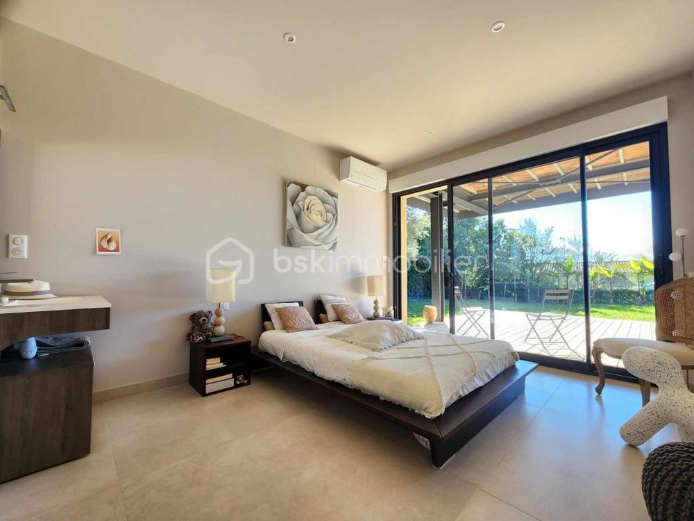 � vendre  Maison P�zenas (34120)