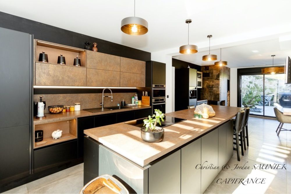 � vendre  Propri�t�/ch�teau Revel (31250)