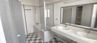  Appartement � louer 4 pi�ces 102 m�