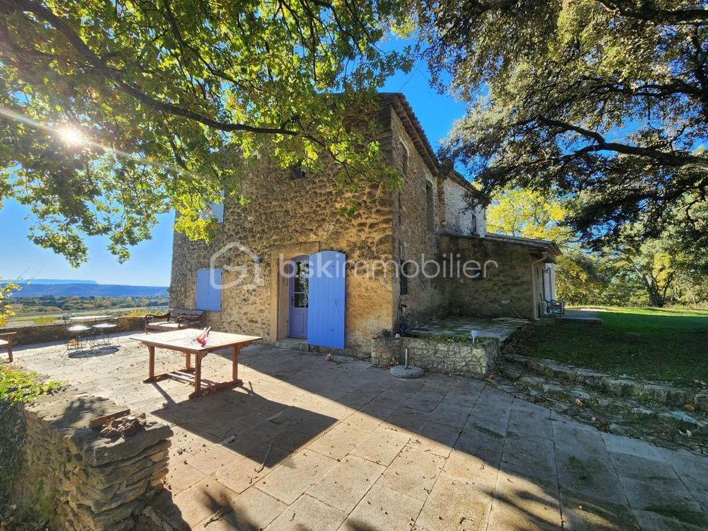 � vendre  Propri�t�/ch�teau Cucuron (84160)