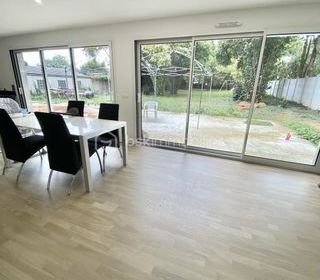  Maison � vendre 7 pi�ces 233 m�