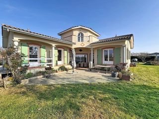  Maison � vendre 7 pi�ces 220 m�