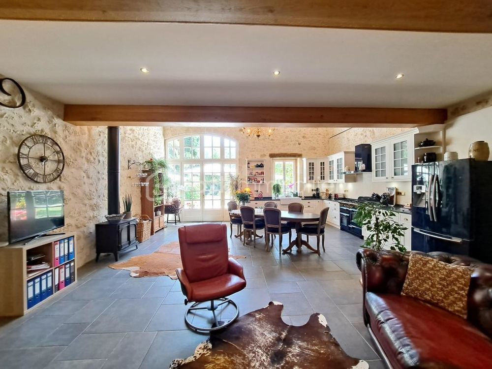 � vendre  Propri�t�/ch�teau Condom (32100)