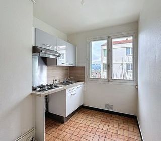  Appartement � louer 4 pi�ces 58 m�