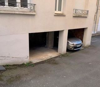  Parking / Garage � louer 