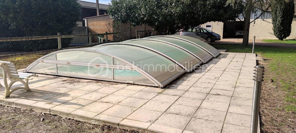 � vendre  Propri�t�/ch�teau Luynes (37230)