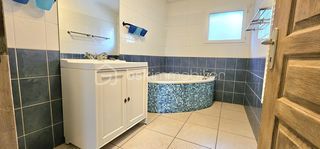  Immeuble � vendre 10 pi�ces 235 m�