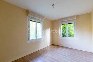  Propri�t�/ch�teau � vendre 9 pi�ces 210 m�