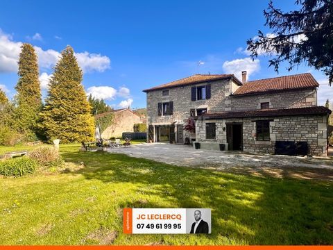   DEMEURE DE CARACT�RE 5 CHAMBRES Maison - 7 pi�ce(s) - 220 m�