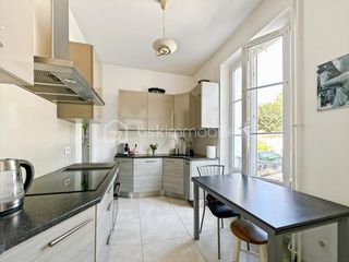  Maison � vendre 8 pi�ces 233 m�