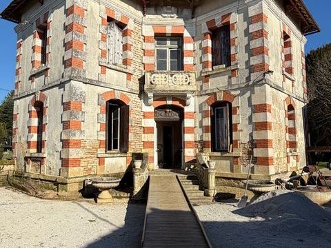   Agris. Maison � r�habiliter de 127 m� sur parcelle de 2255 m� Maison - 5 pi�ce(s) - 127 m�