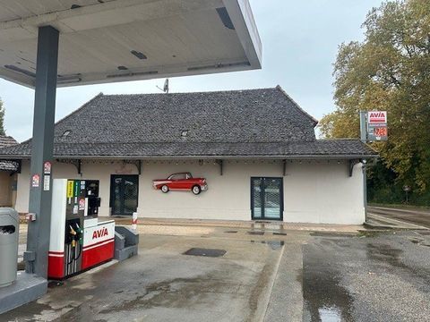 A VENDRE - ENSEMBLE IMMOBILIER 280000 71440 Thurey