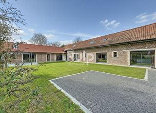  Maison � vendre 9 pi�ces 217 m�