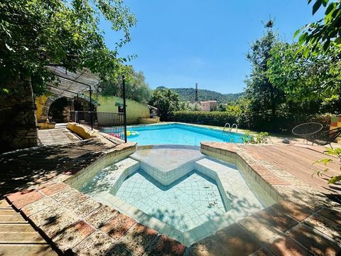   ROUGIERS VILLA T5 sur 1857 m� de terrain Maison - 5 pi�ce(s) - 174 m�