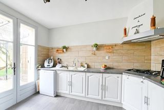  Maison � vendre 9 pi�ces 244 m�