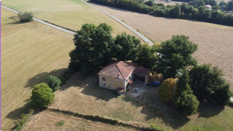   Maison Maison - 4 pi�ce(s) - 90 m�