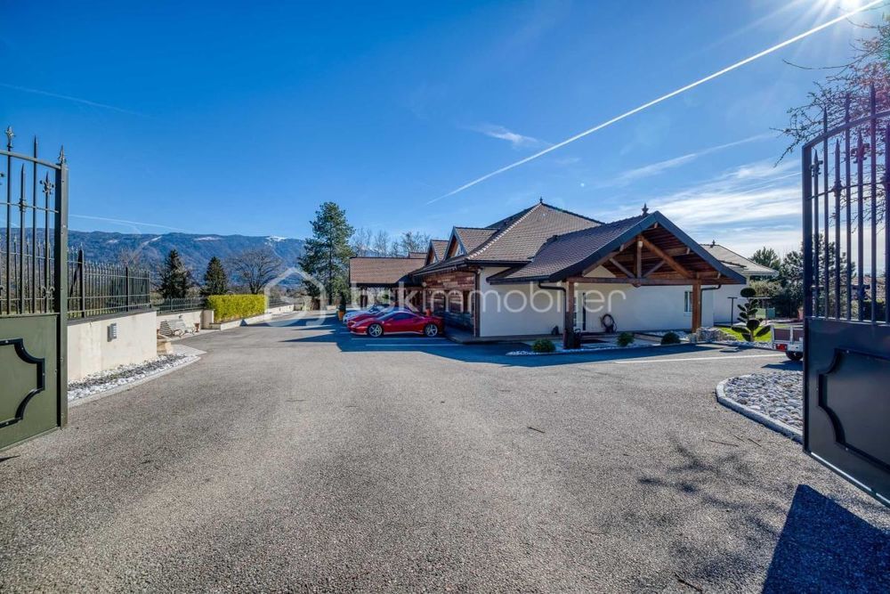 � vendre  Propri�t�/ch�teau Chapeiry (74540)