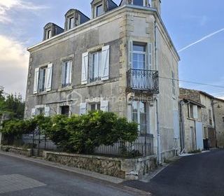  Propri�t�/ch�teau � vendre 8 pi�ces 182 m�