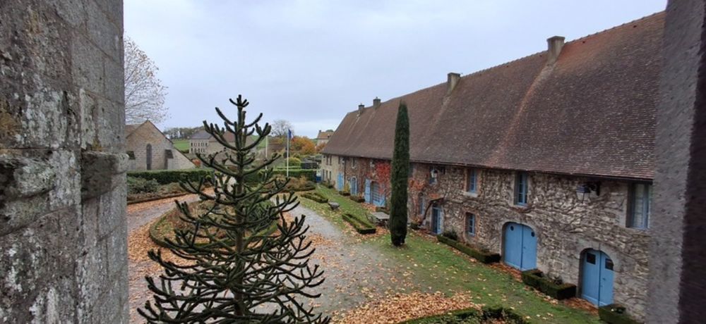 � vendre  Propri�t�/ch�teau Gu�ret (23000)