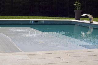  Maison � vendre 8 pi�ces 217 m�