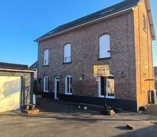  Propri�t�/ch�teau � vendre 9 pi�ces 201 m�