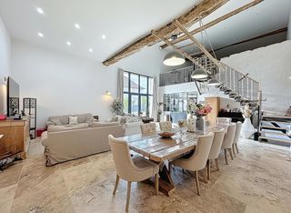  Propri�t�/ch�teau � vendre 6 pi�ces 247 m�