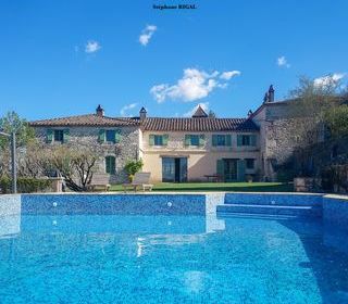  Propri�t�/ch�teau � vendre 12 pi�ces 420 m�