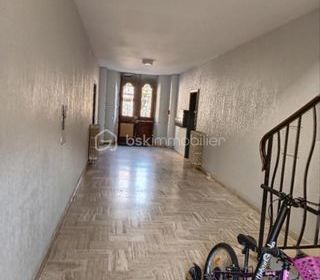  Immeuble � vendre 15 + pi�ces 550 m�