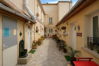  Immeuble � vendre 14 pi�ces 364 m�