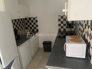  Immeuble � vendre 14 pi�ces 290 m�