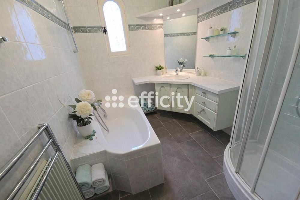 � vendre  Villa Rousset (13790)