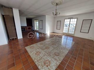  Maison � vendre 10 pi�ces 300 m�