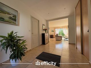  Maison � vendre 6 pi�ces 215 m�