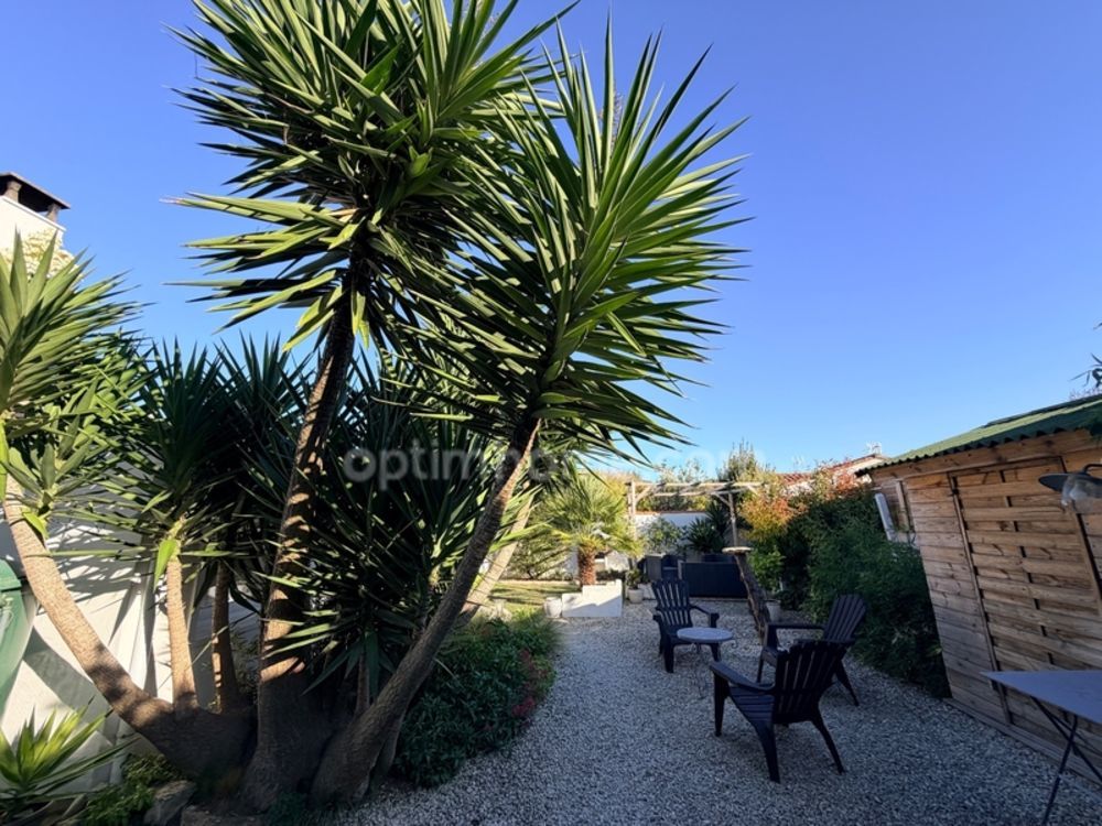 � vendre  Maison Saint-Martin-de-R� (17410)