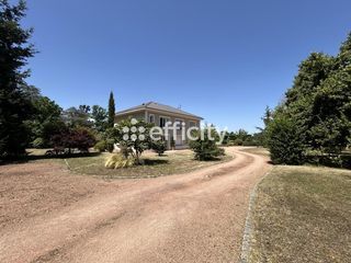  Maison � vendre 9 pi�ces 270 m�