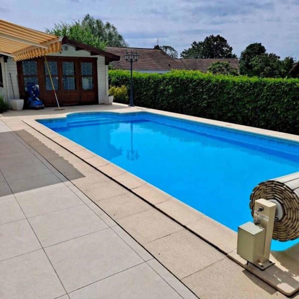 � vendre  Maison Chevry (01170)