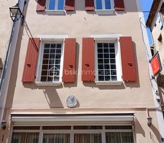  Immeuble � vendre 10 pi�ces 495 m�