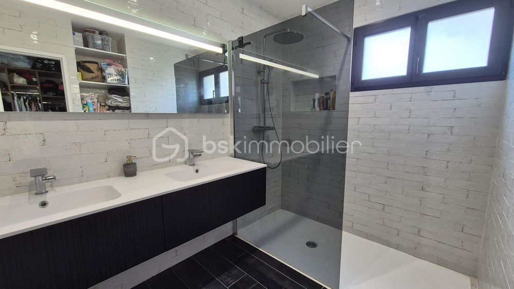 � vendre  Villa Saint-Cyprien (66750)