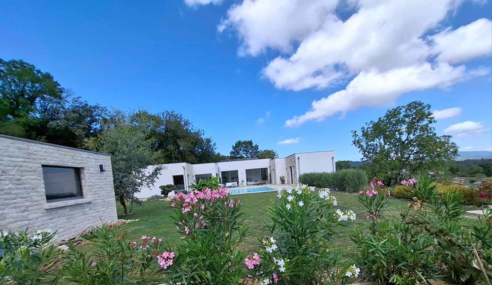 � vendre  Maison Ramasse (01250)