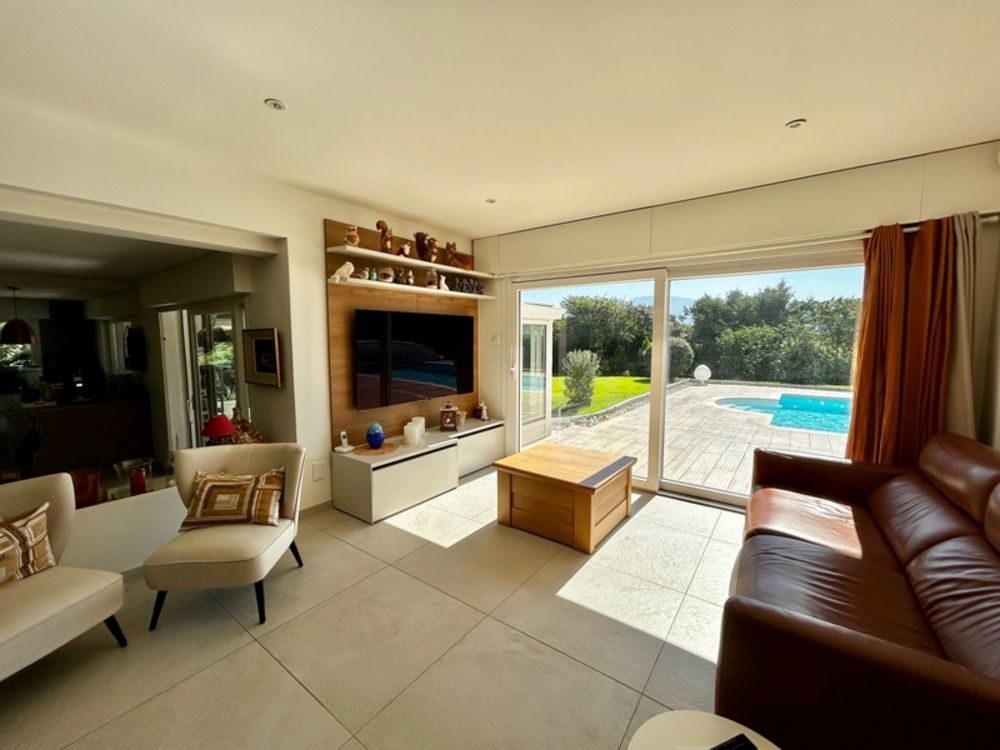 � vendre  Villa Contamine-sur-Arve (74130)